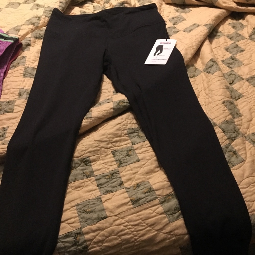 Yogalicious high waist 7/8 length black leggings